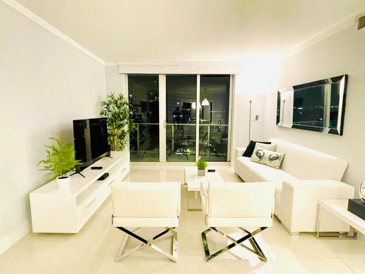 Hollywood On Beach Apartment Exterior photo